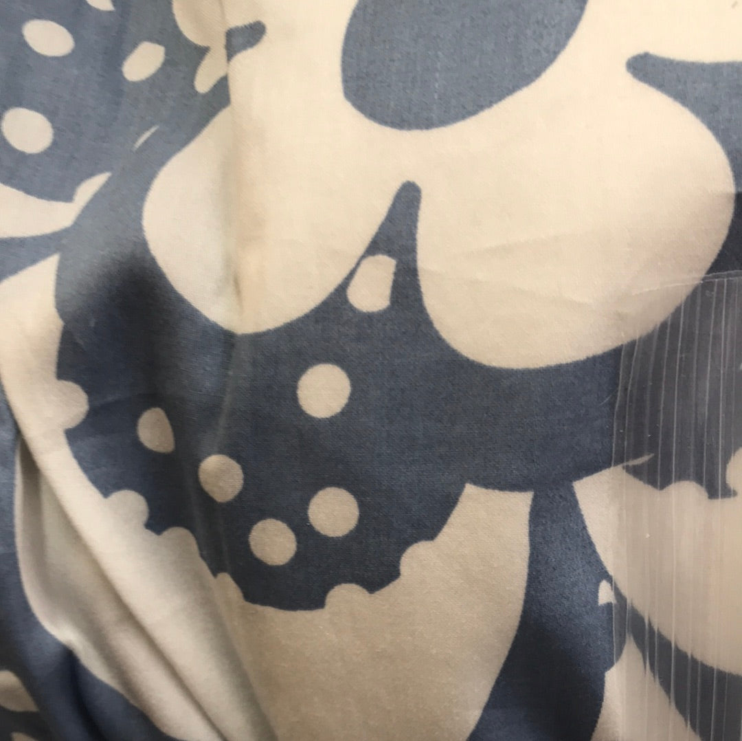 Blue and white comforter/ shams