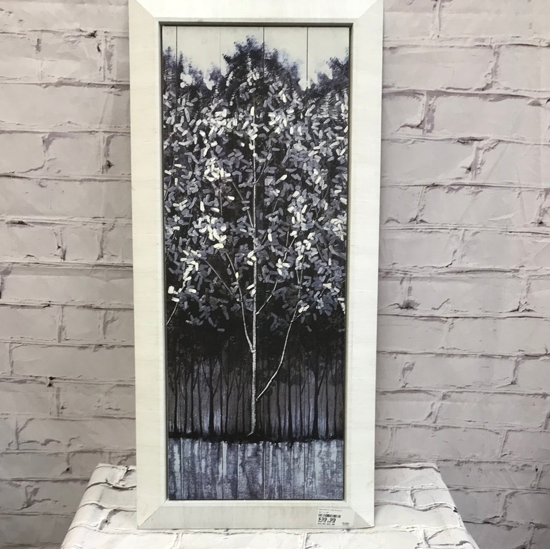 Navy/White Tree Picture