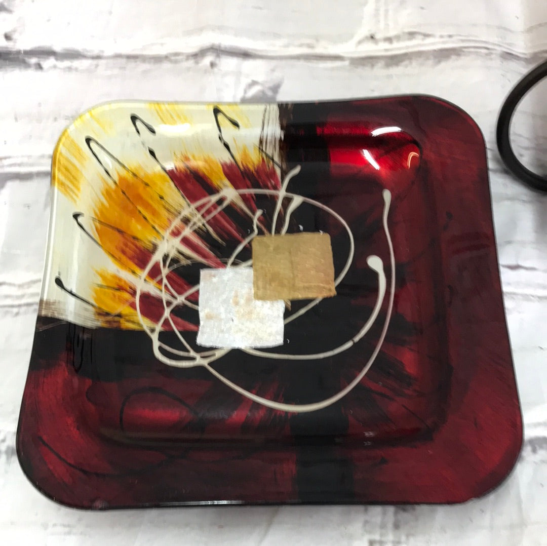 Square Red and Gold Plates / set of 4