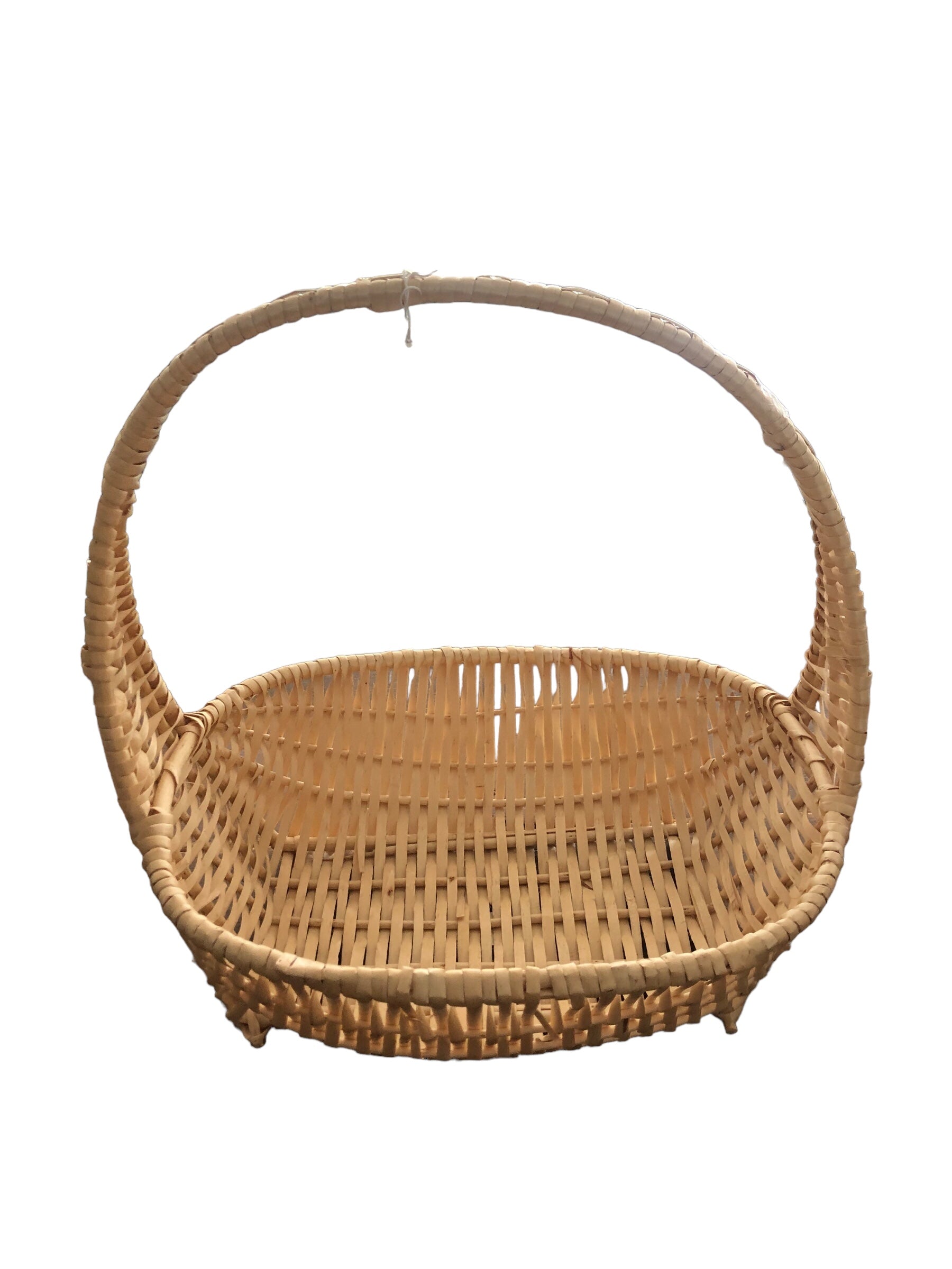 Wicker picnic basket