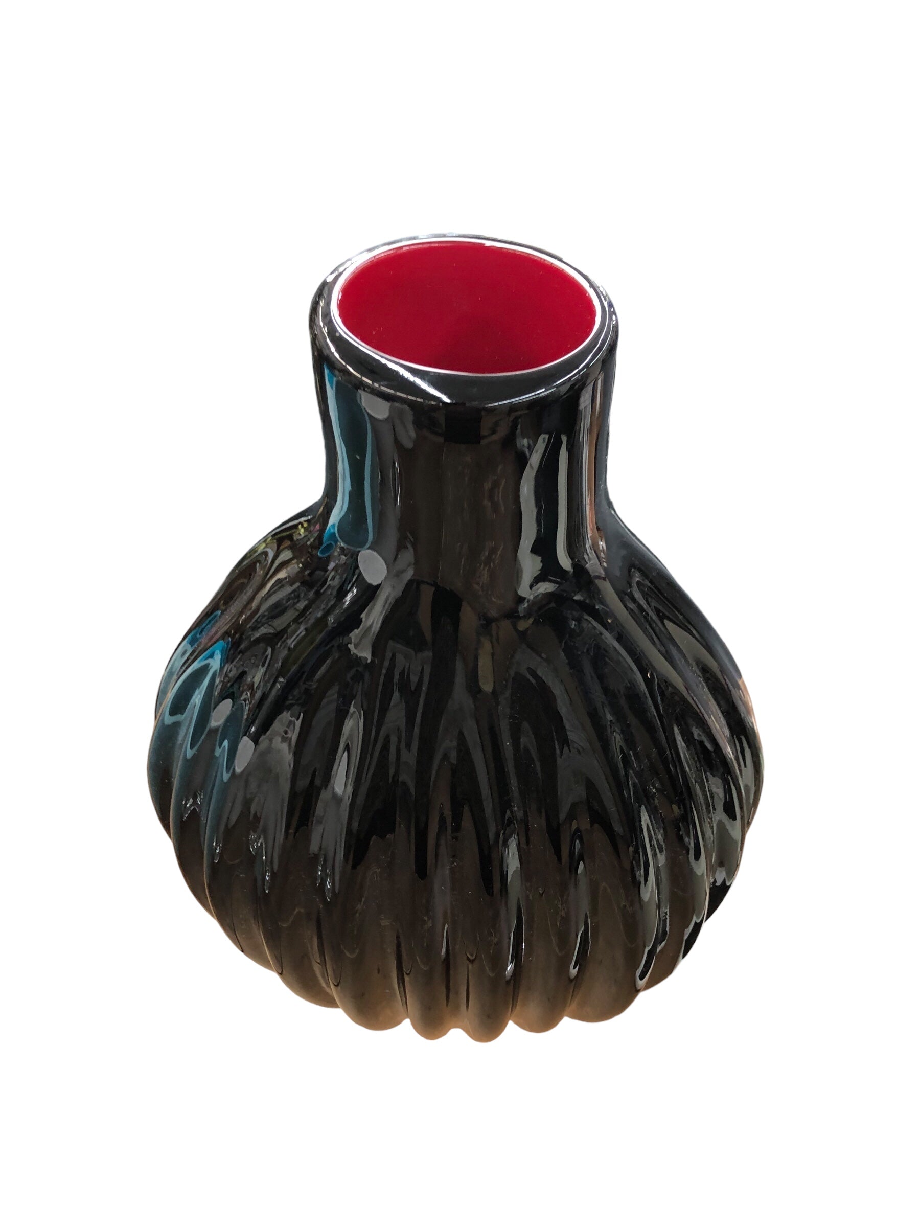 Black Vase/Red inside Bombay