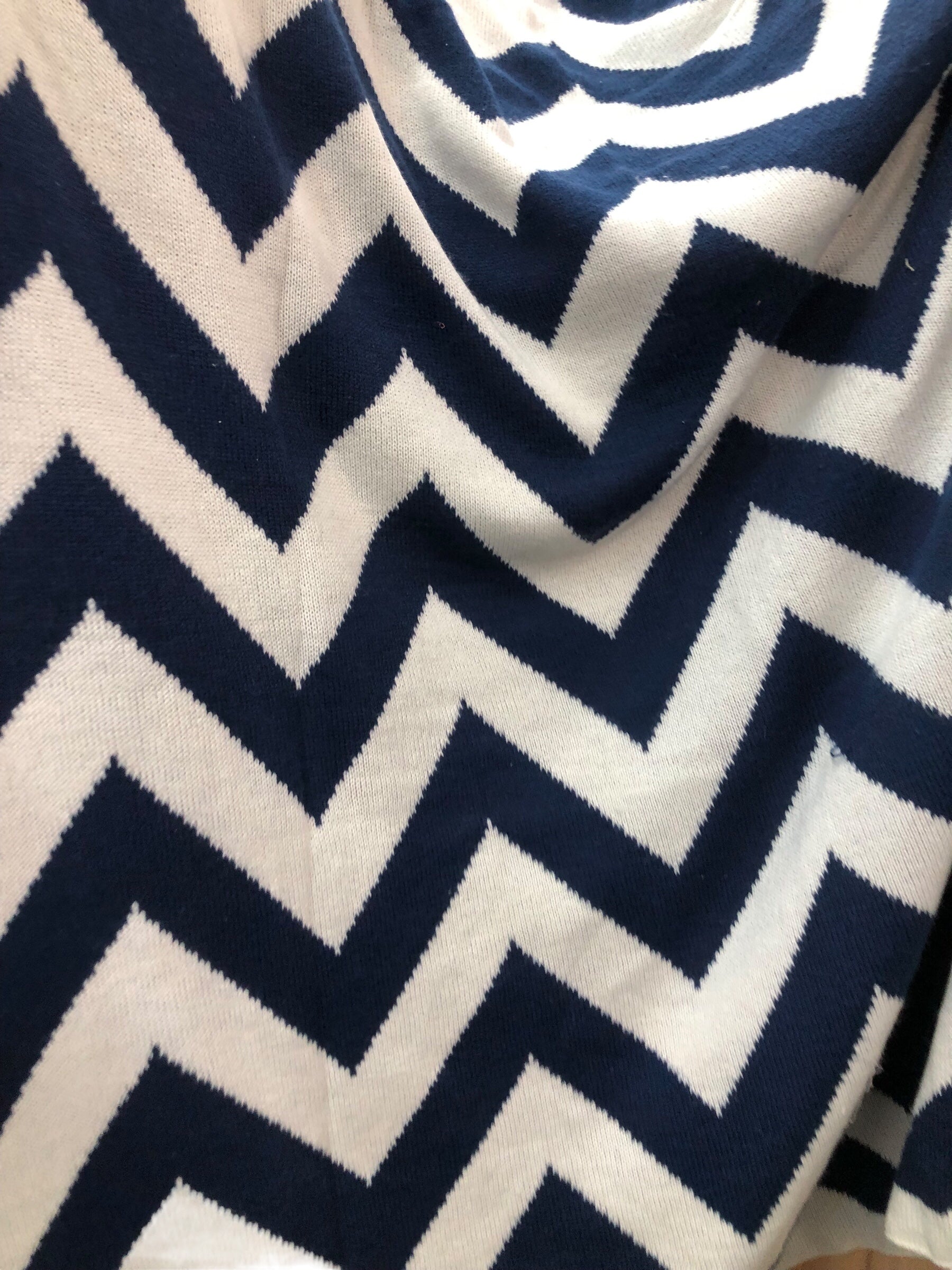 Knitted Navy/White Abstract Throw