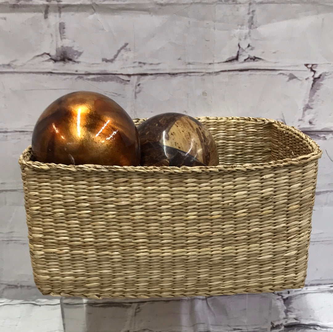Decorative ball set of 6/ basket