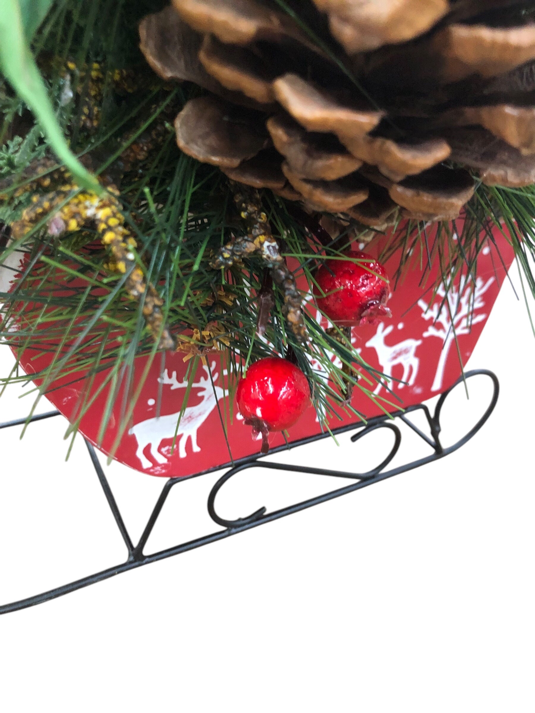 Sleigh centerpiece/ greenery (Handmade)