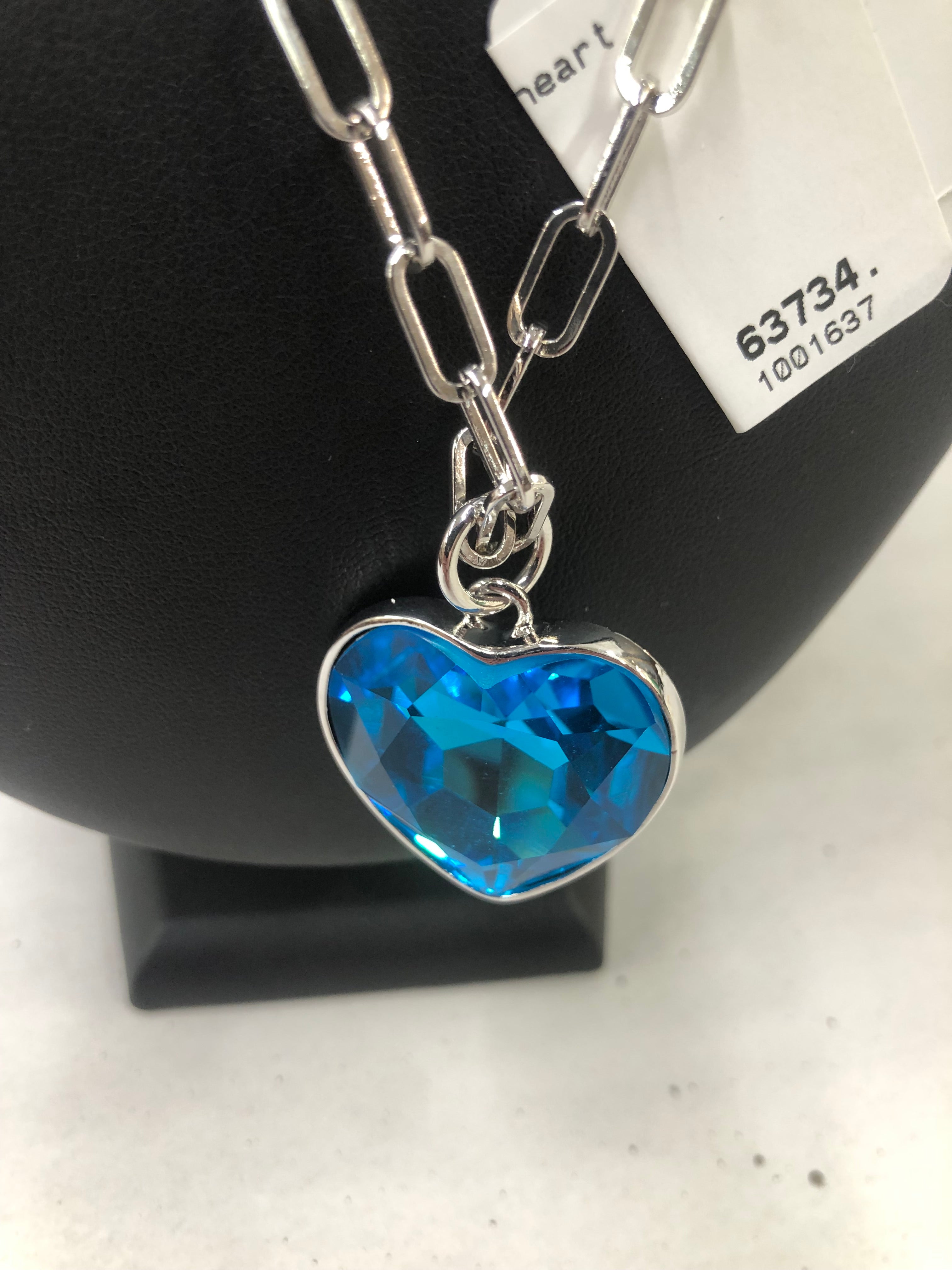 Necklace Blue crystal heart
