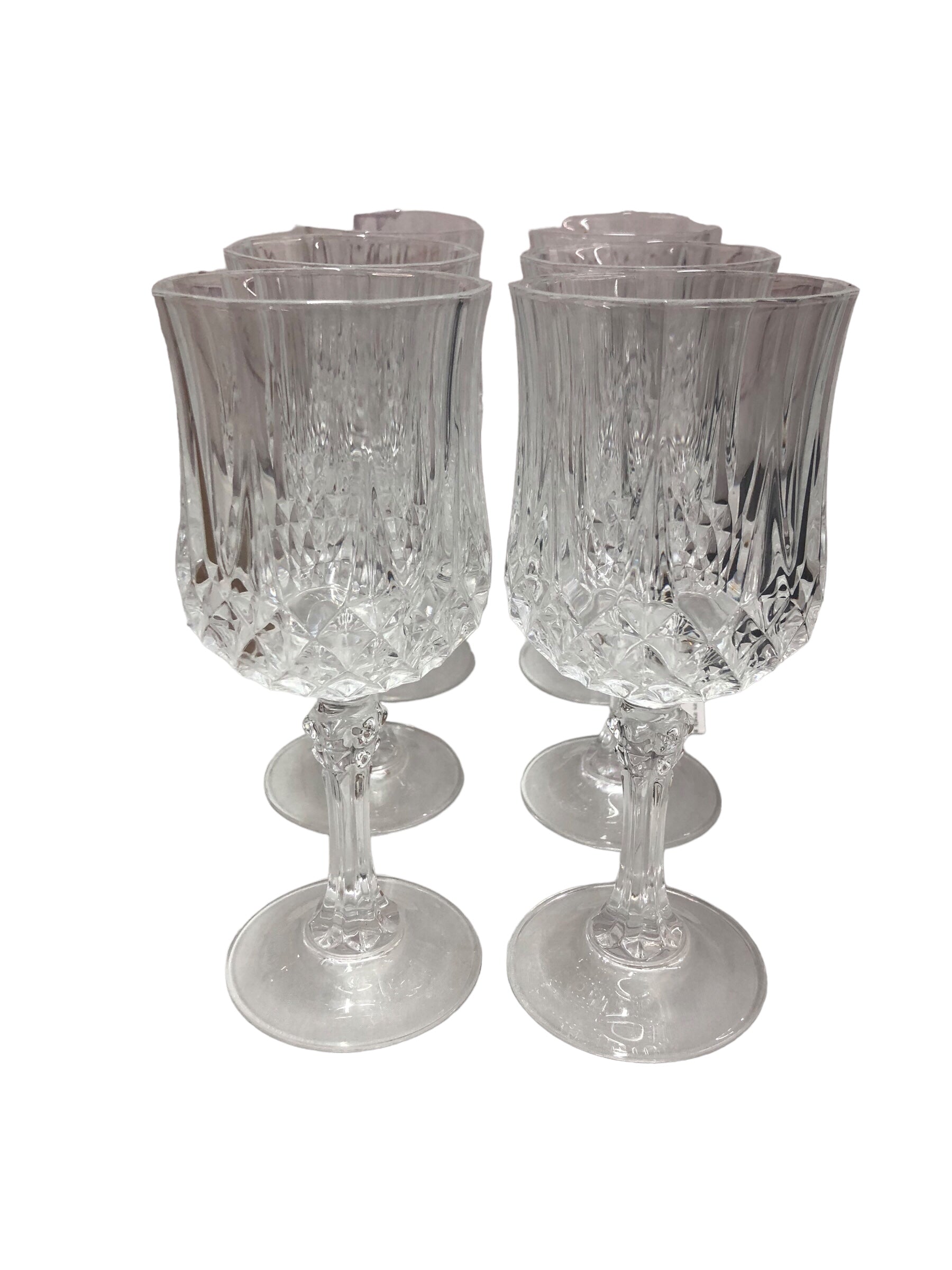 Red wine crystal glasses