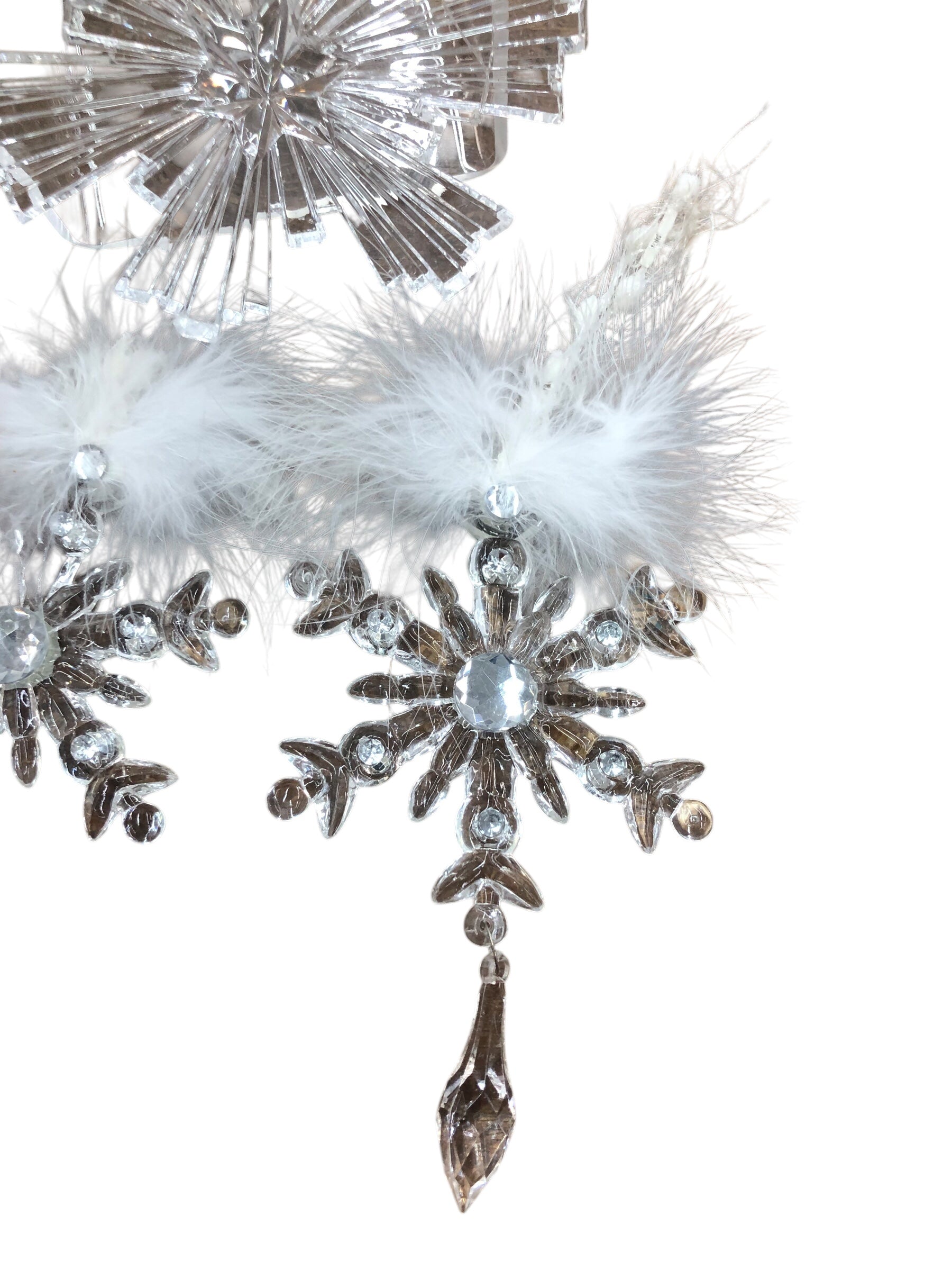 Snowflake Ornaments with Feathers/3 plain