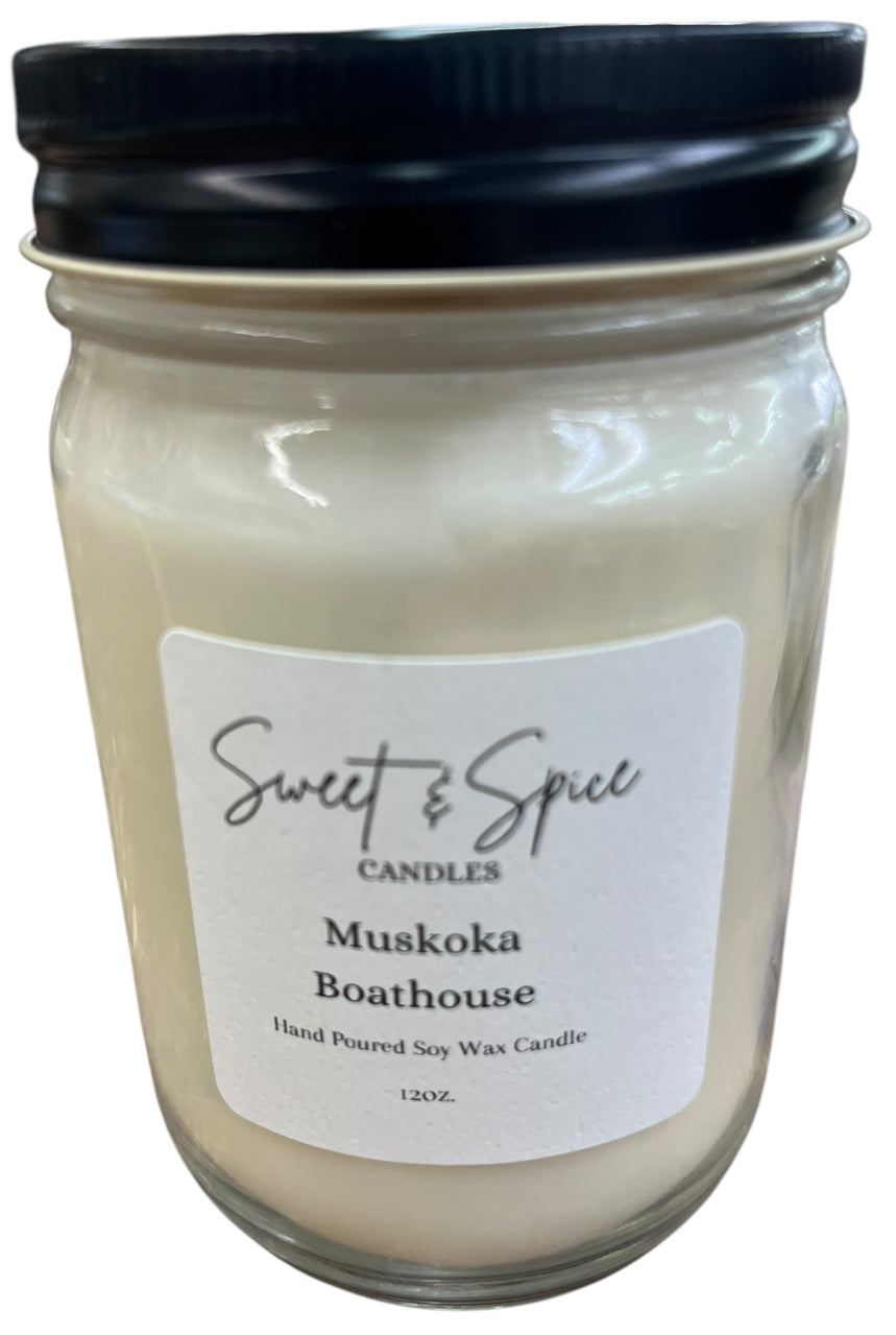 14ox Muskoka Boathouse Candle