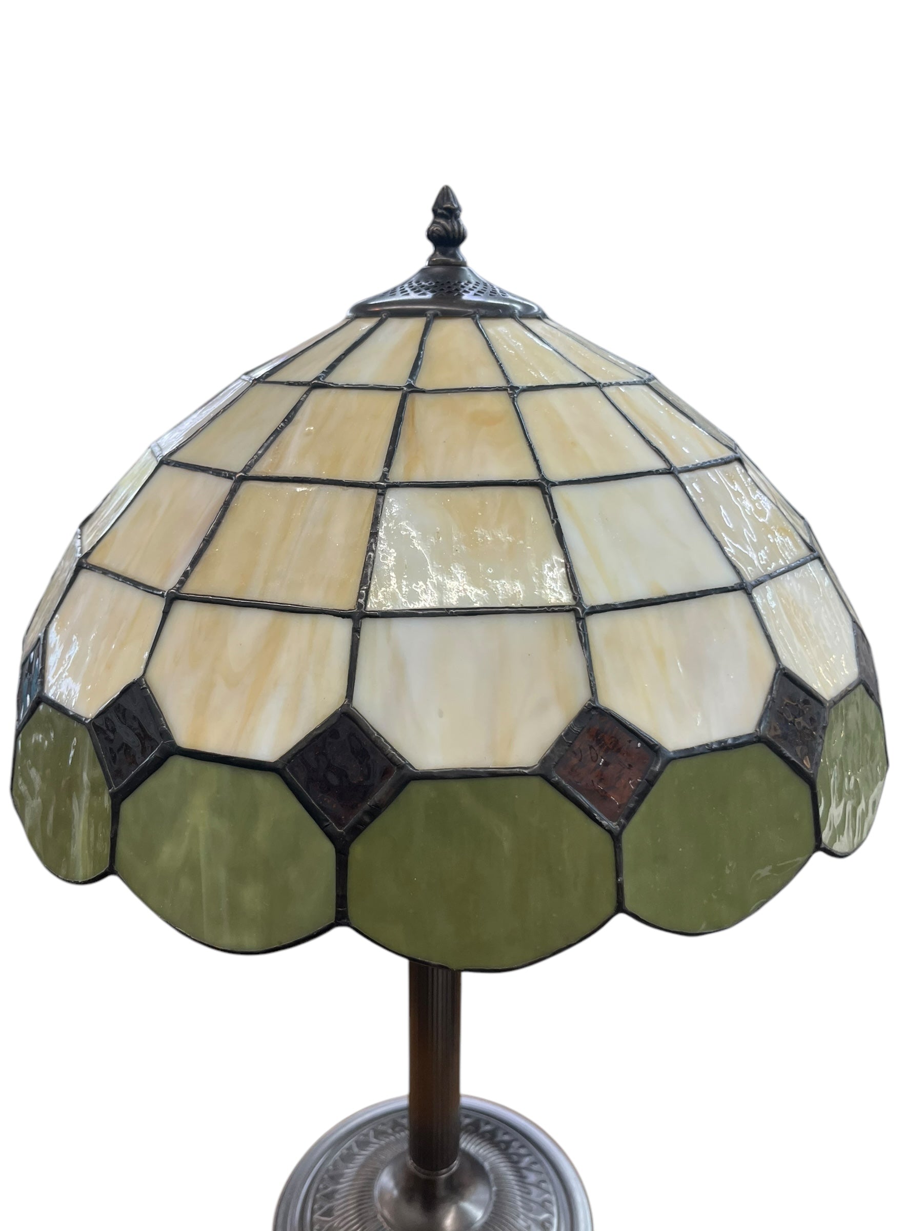 Tiffany Style Lamp with stained glass look shade