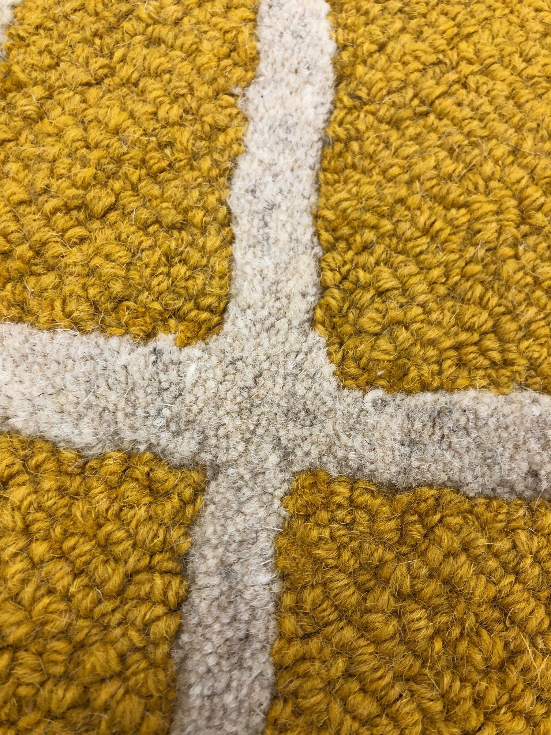 Safavieh Yellow/White Rug