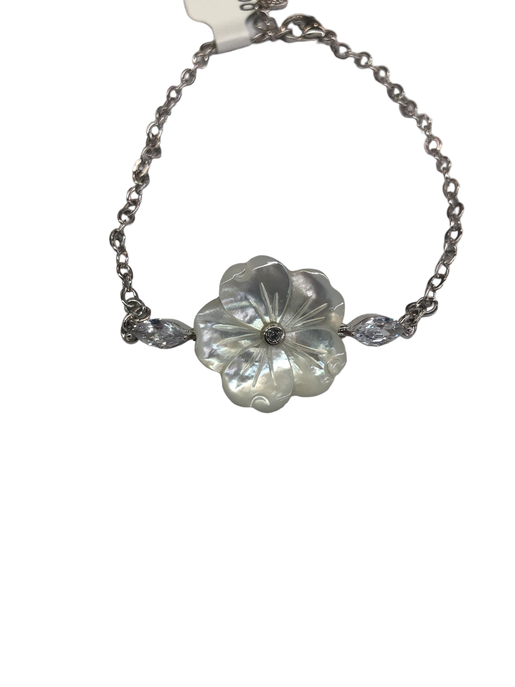 Flower Bracelet/Mother of Pearl