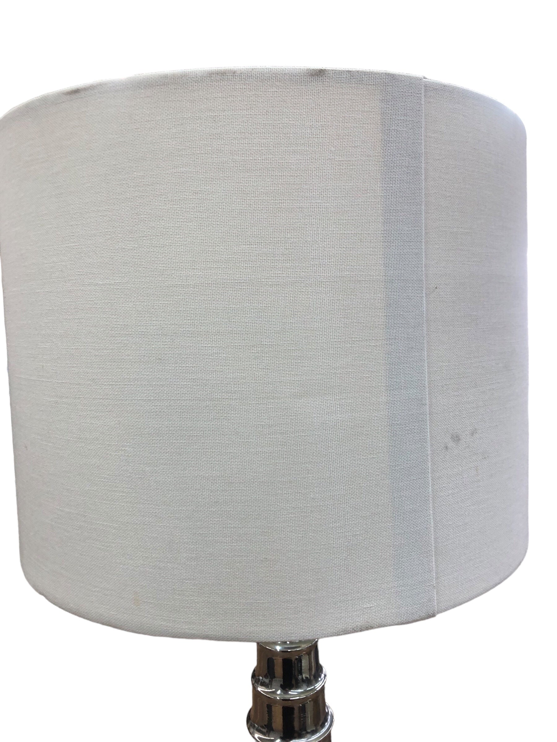 Silver Lamp /Detail/White Shade