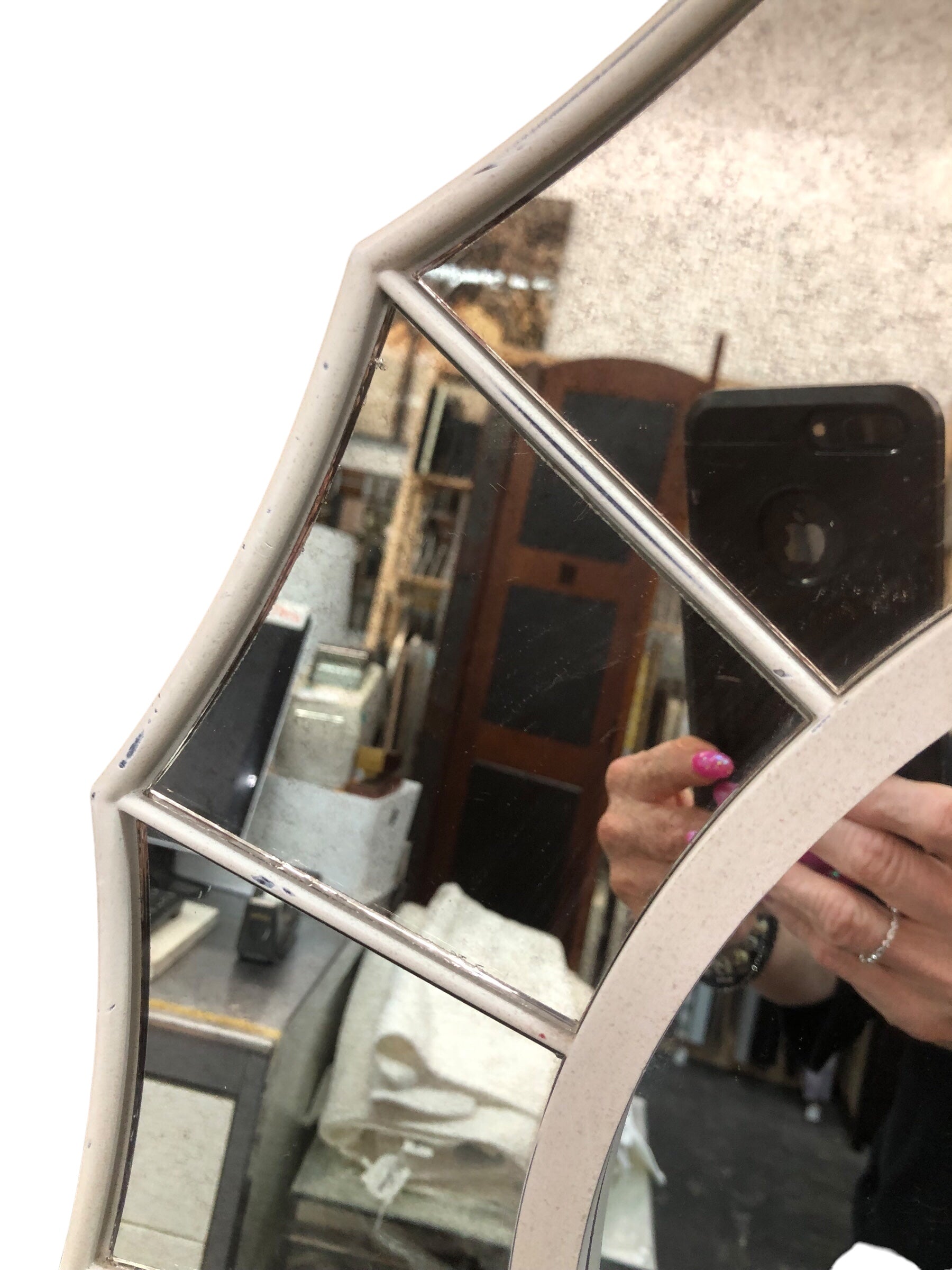 White Round Mirror