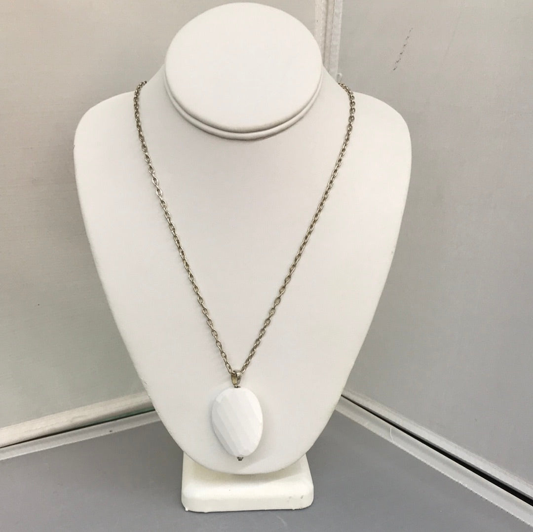 30" Silver Chain with Agate