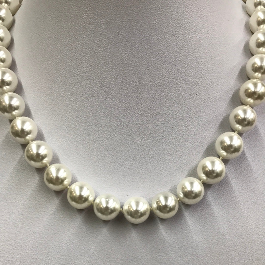 South Ocean Pearls 18"